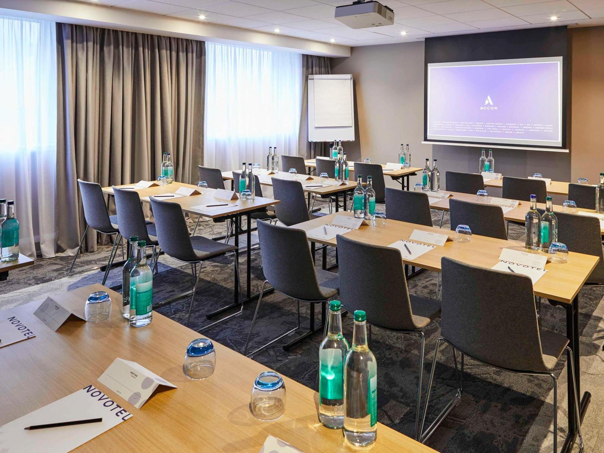 Novotel Birmingham Airport Terminal Building - Nec Бекенхил Екстериор снимка