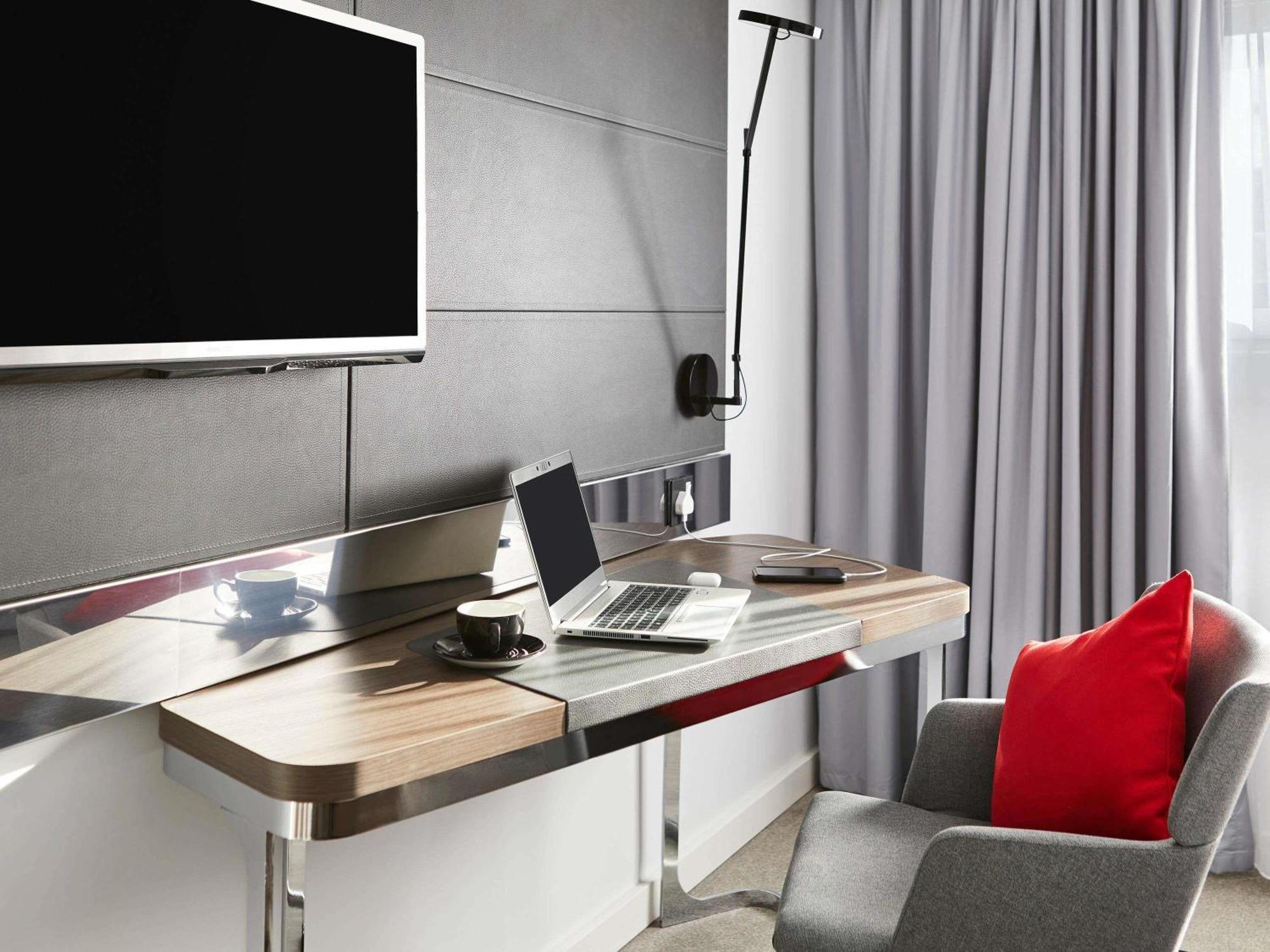 Novotel Birmingham Airport Terminal Building - Nec Бекенхил Екстериор снимка